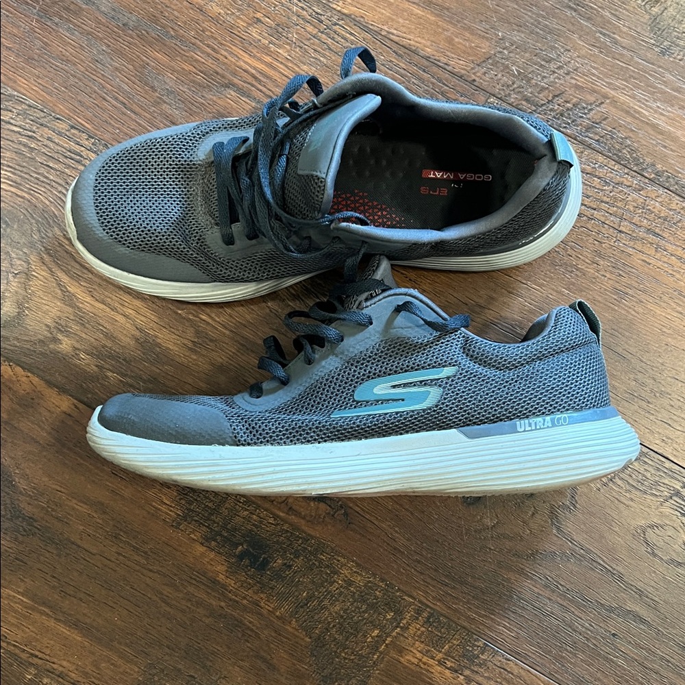 Skechers Men’s Go Run Air Cooled Goga Mat - Gray